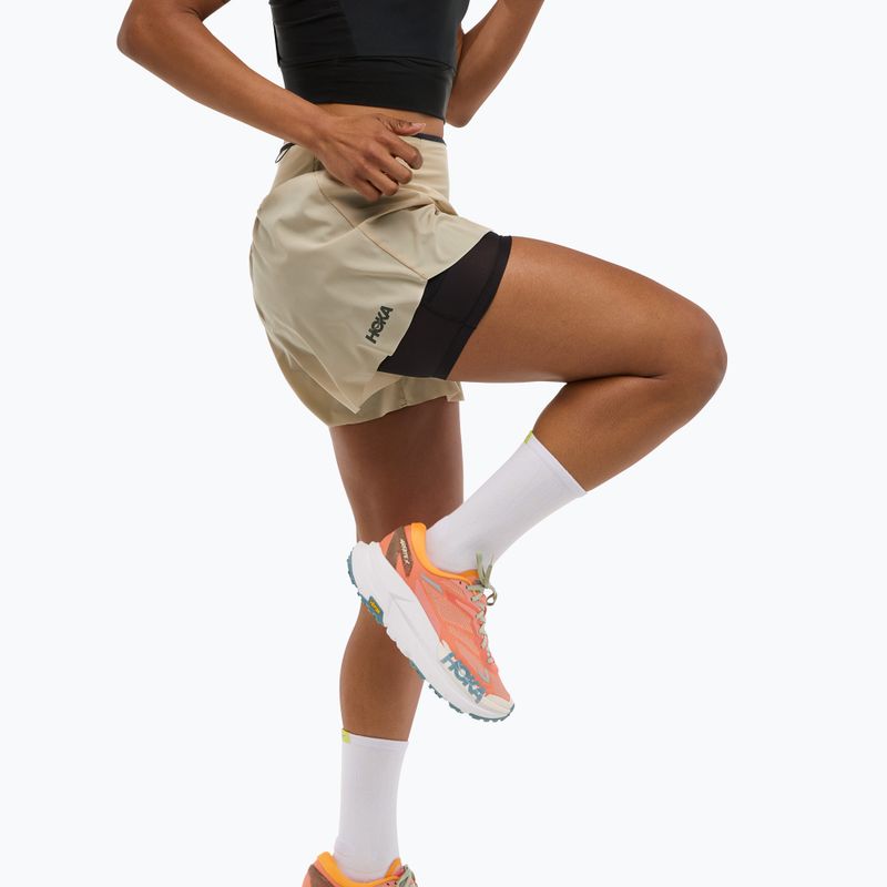 Dámske bežecké šortky HOKA Skyglide oatmeal 4