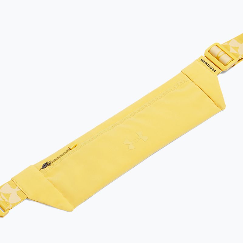 Bežecký pás Under Armour Launch Run noble gold/noble gold/noble gold