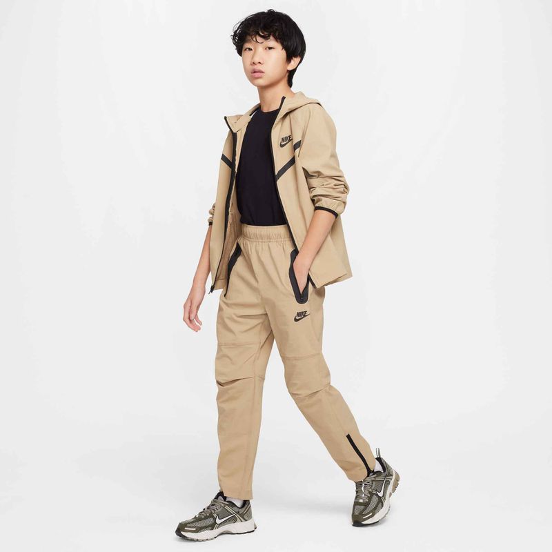 Detská bunda Nike Tech Woven parachute beige/parachute beige/black 2