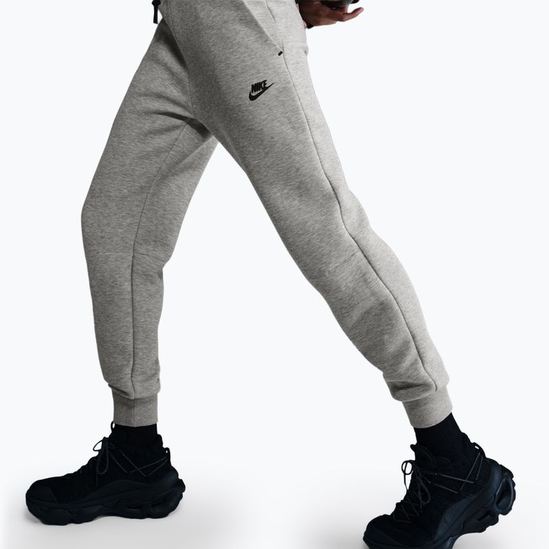Dámske nohavice Nike Sportswear Tech Fleece Mid-Rise dark grey heather/black 5