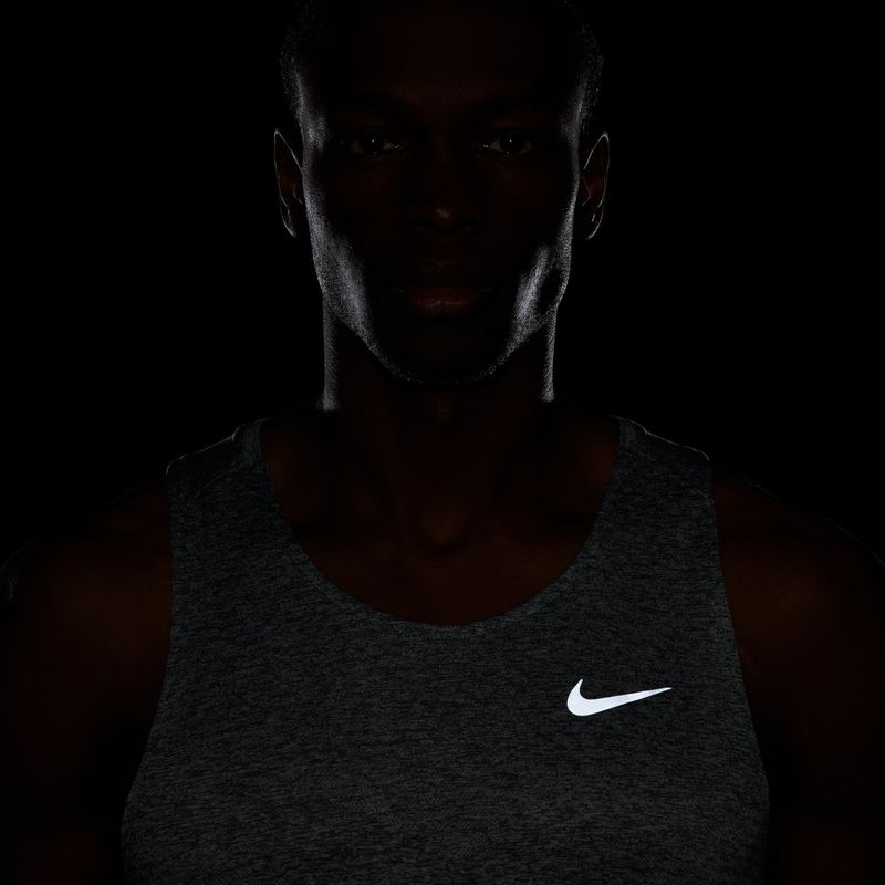 Pánske bežecké tričko Nike Stride Dri-Fit ADV smoke grey/heather 7