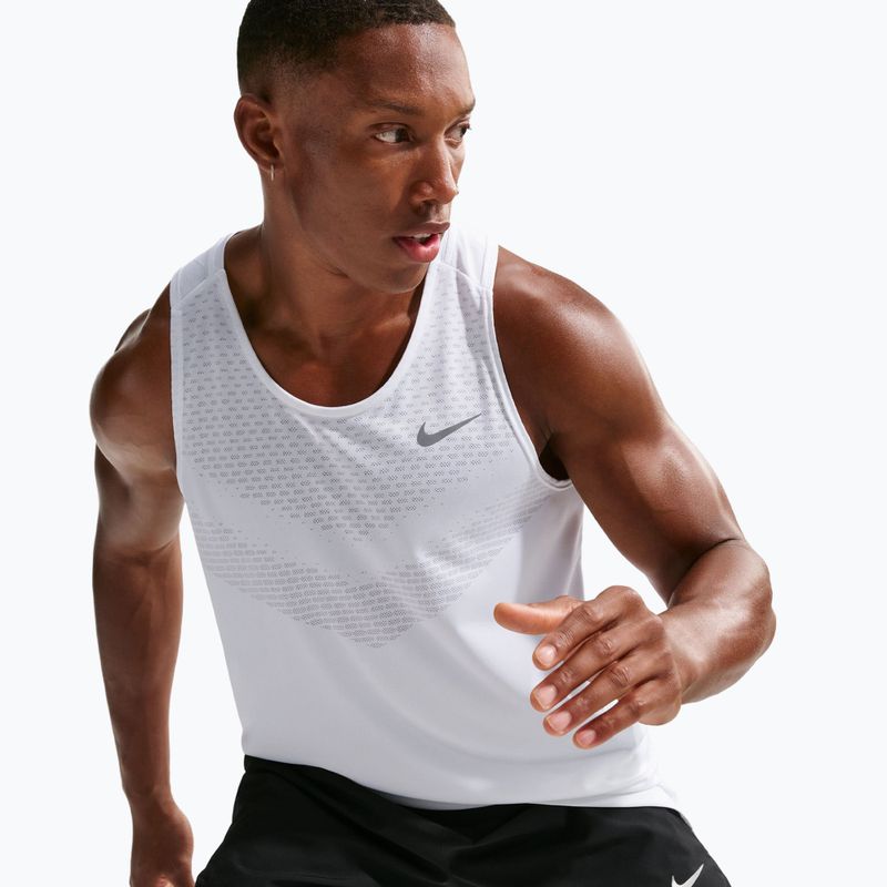 Pánske bežecké tričko Nike Stride white 6