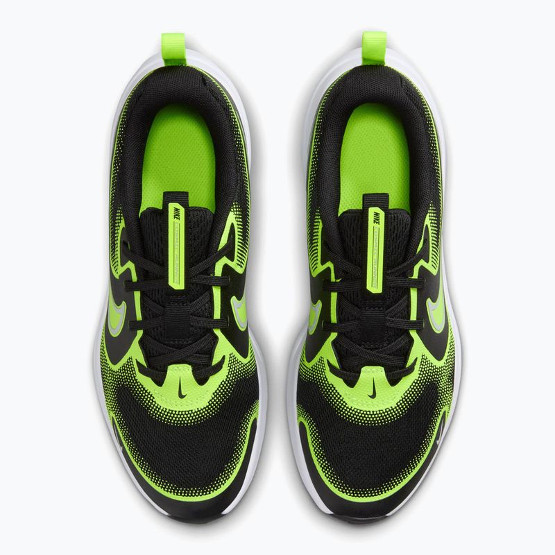 Detské topánky Nike Cosmic Runner black/volt/wolf grey 4