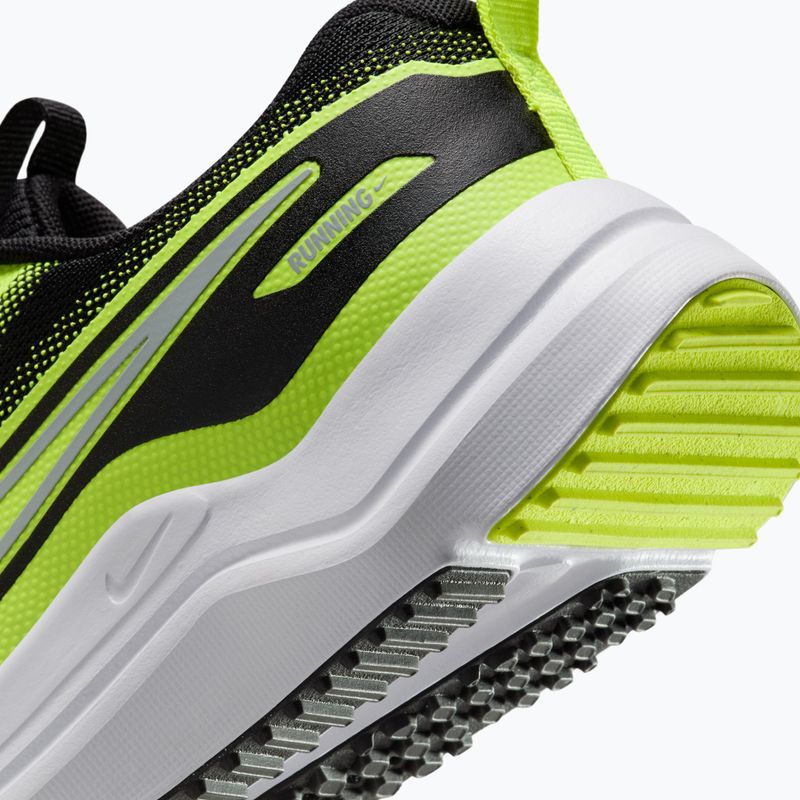Detské topánky Nike Cosmic Runner black/volt/wolf grey 6