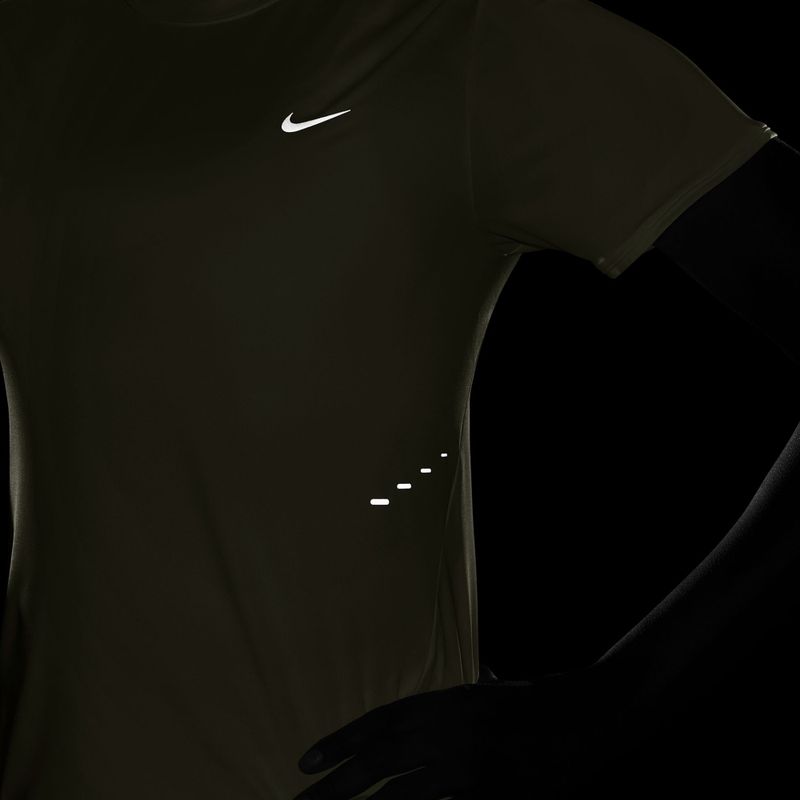 Dámske bežecké tričko Nike Swift Dri-Fit sail 6