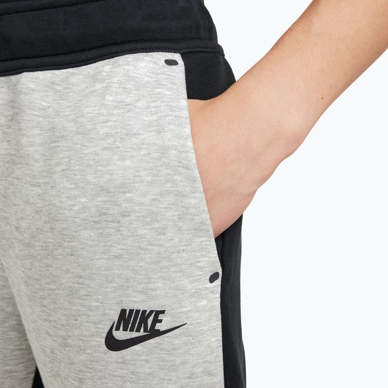 Detské nohavice Nike Sportswear Tech Fleece black/dark grey heather/black/black 3
