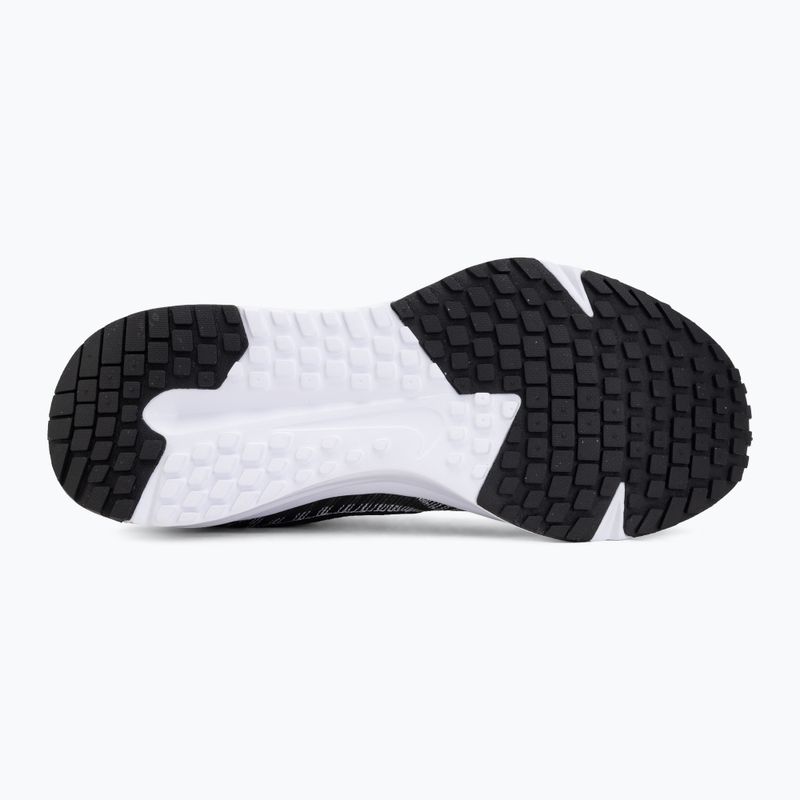 Pánske bežecké topánky Nike Run Defy black/white 4