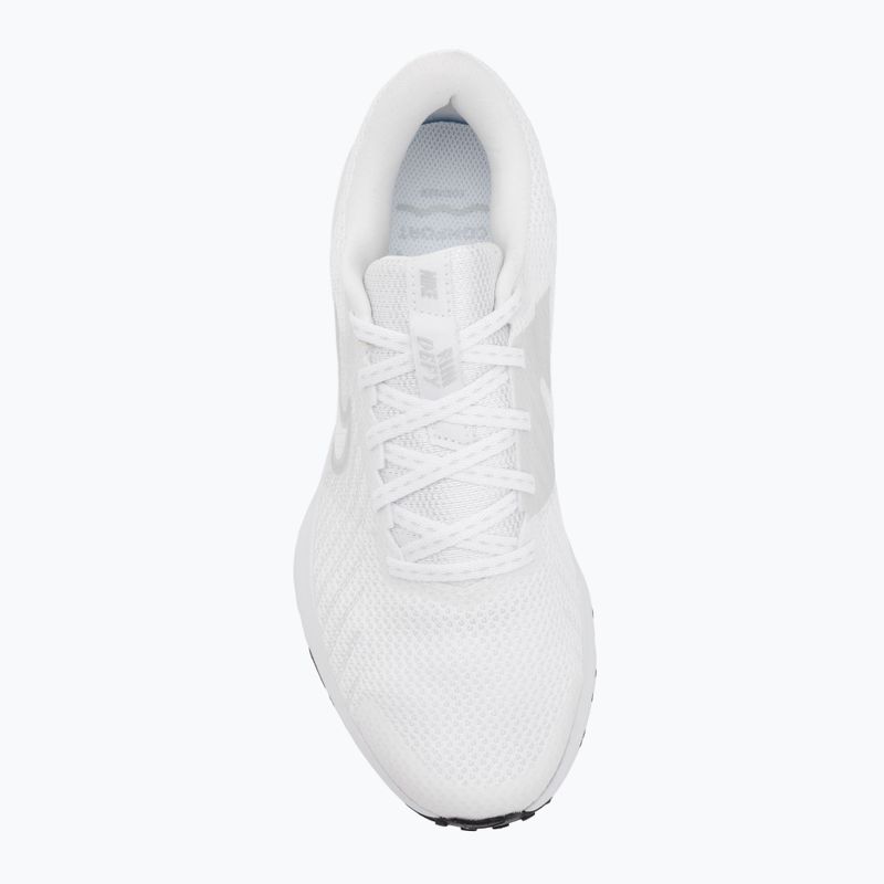 Dámske bežecké topánky Nike Run Defy white / pure platinum / black 5