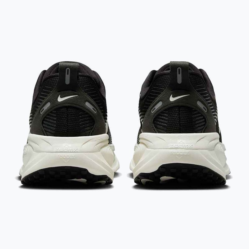 Dámske bežecké topánky Nike Vomero 18 black/coconut milk/summit white 4