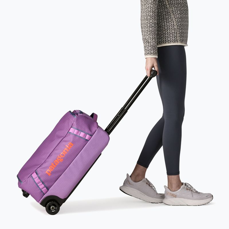 Cestovná taška Patagonia Black Hole Wheeled Duffel 40 l brisk purple 4
