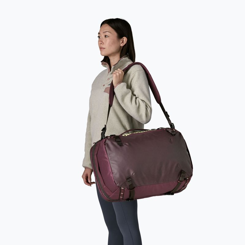 Cestovná taška Patagonia Black Hole MLC 45 l berry fig 5