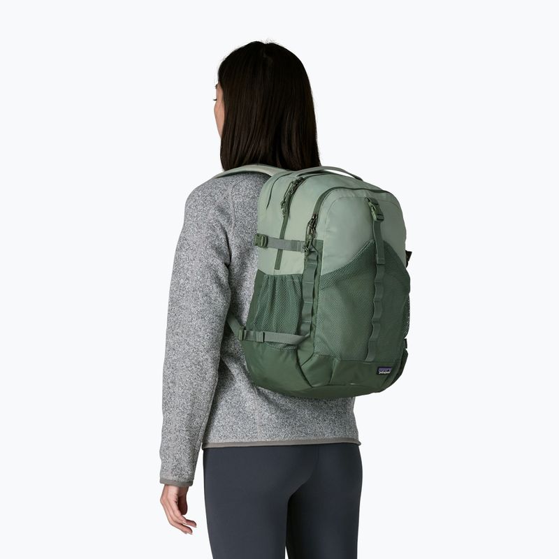 Turistický batoh Patagonia Refugio Day 30 l cover green 2