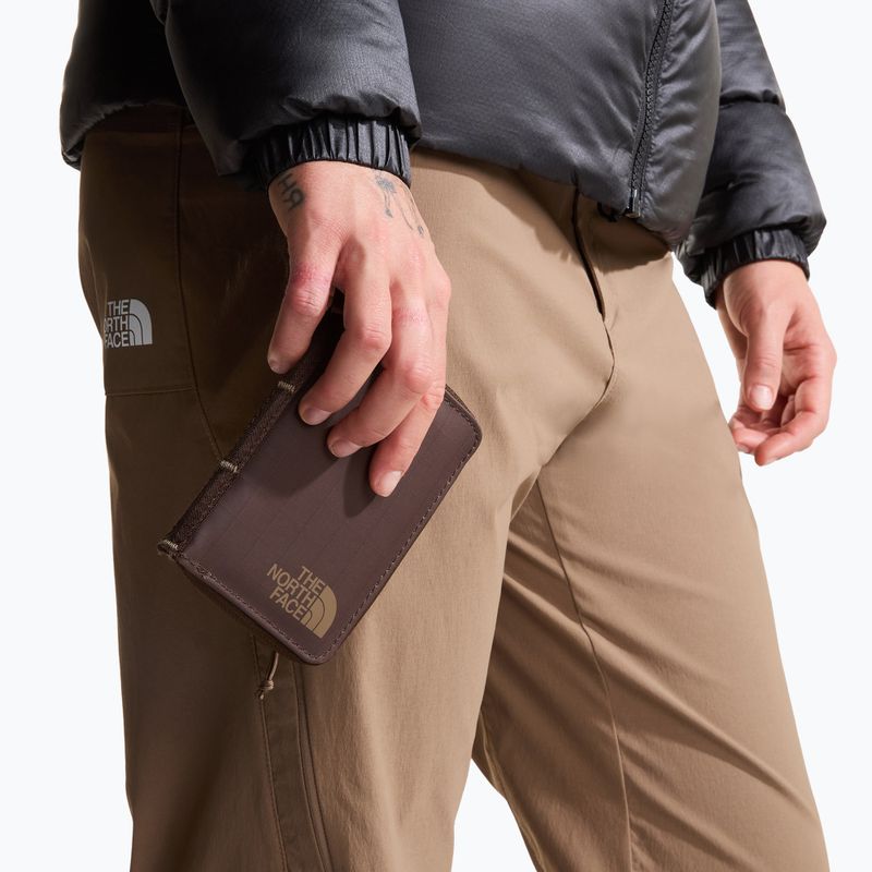 Peňaženka The North Face Base Camp Voyager dark chestnut/garnet 4