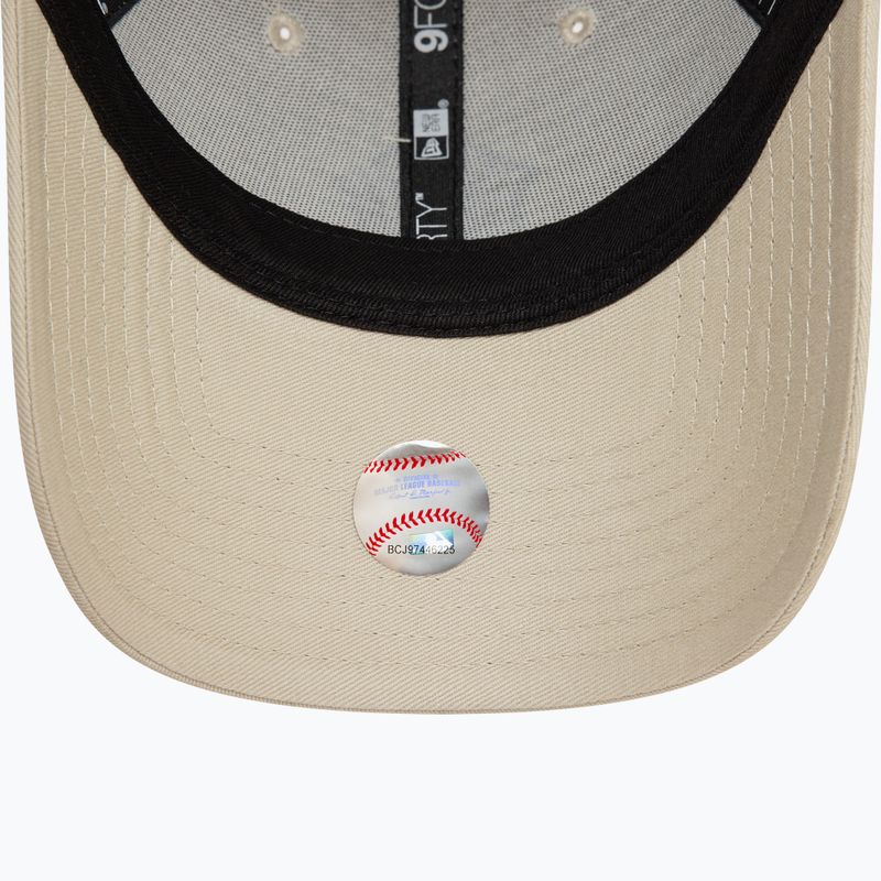 Šiltovka New Era Team Outline 9Forty New York Yankees light beige 3