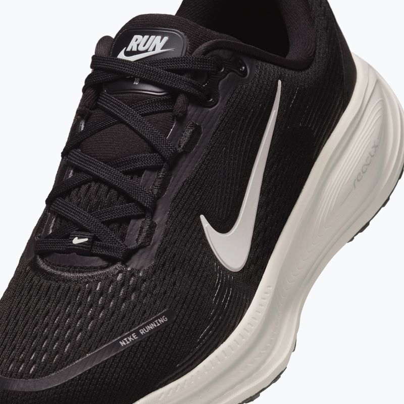 Bežecké topánky Nike Vomero 18 black/coconut milk/iron ore/summit white 11