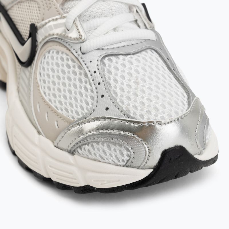 Dámske topánky Nike V5 RNR summit white/sail/black/light orewood brown 7