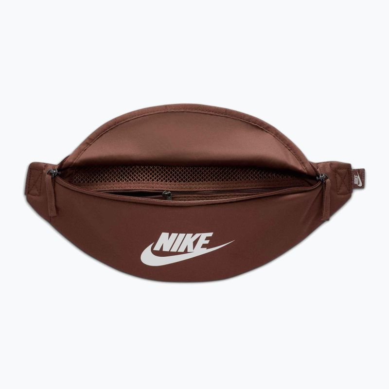 Ľadvinka Nike Heritage 3 l fauna brown/fauna brown/summit white 4