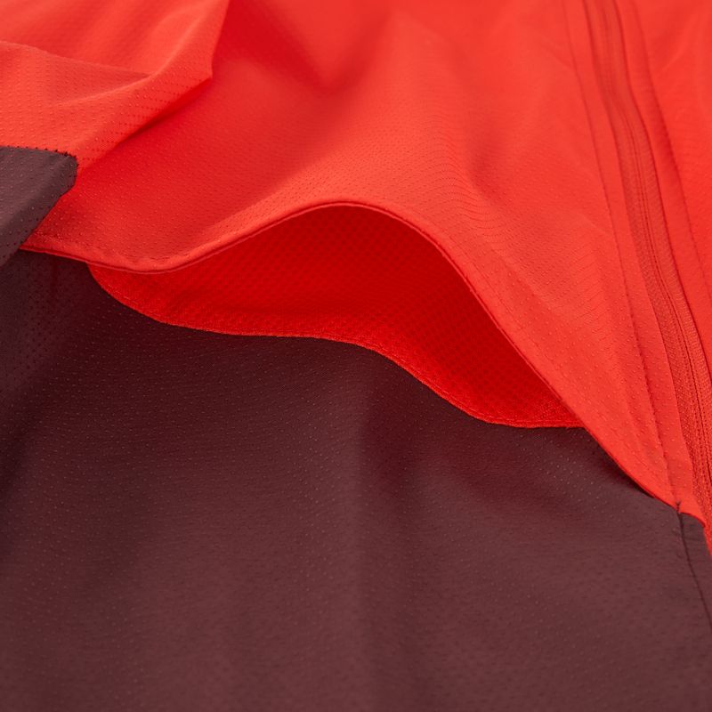 Pánska bežecká bunda Nike Impossibly Light Windrunner light crimson/light crimson/burgundy crush 11