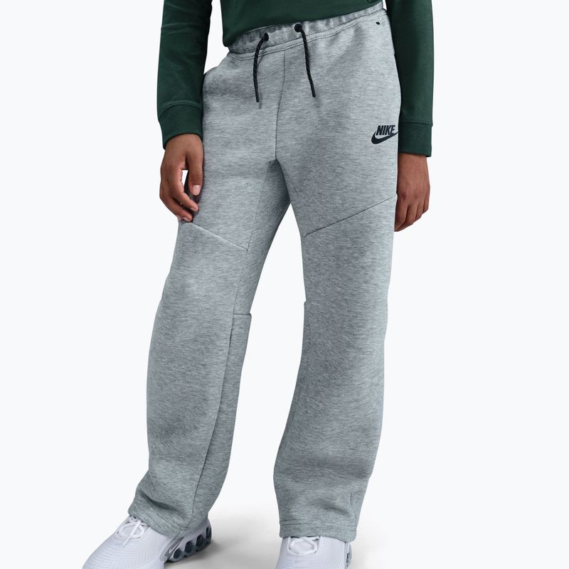Detské nohavice Nike Sportswear Tech Fleece dark grey heather/black/black 3
