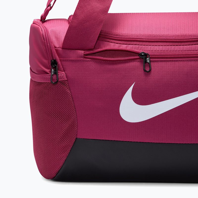Tréningová taška Nike Brasilia 9.5 Duffle 25 l sweet beet/black/white 4