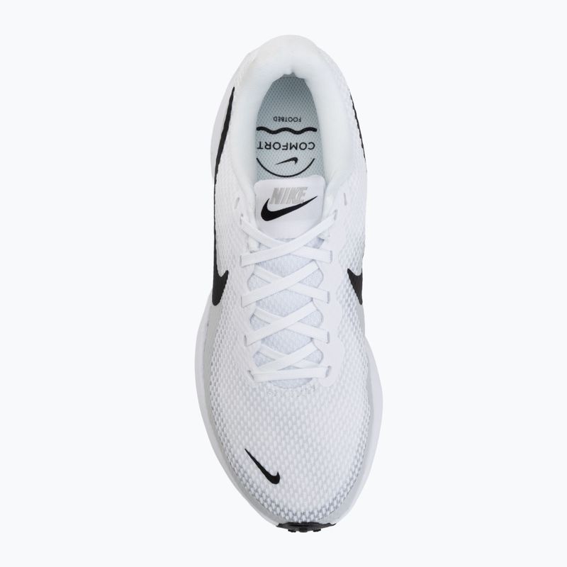 Dámske bežecké topánky Nike Revolution 8 Extra Wide white/pure platinum/black 5