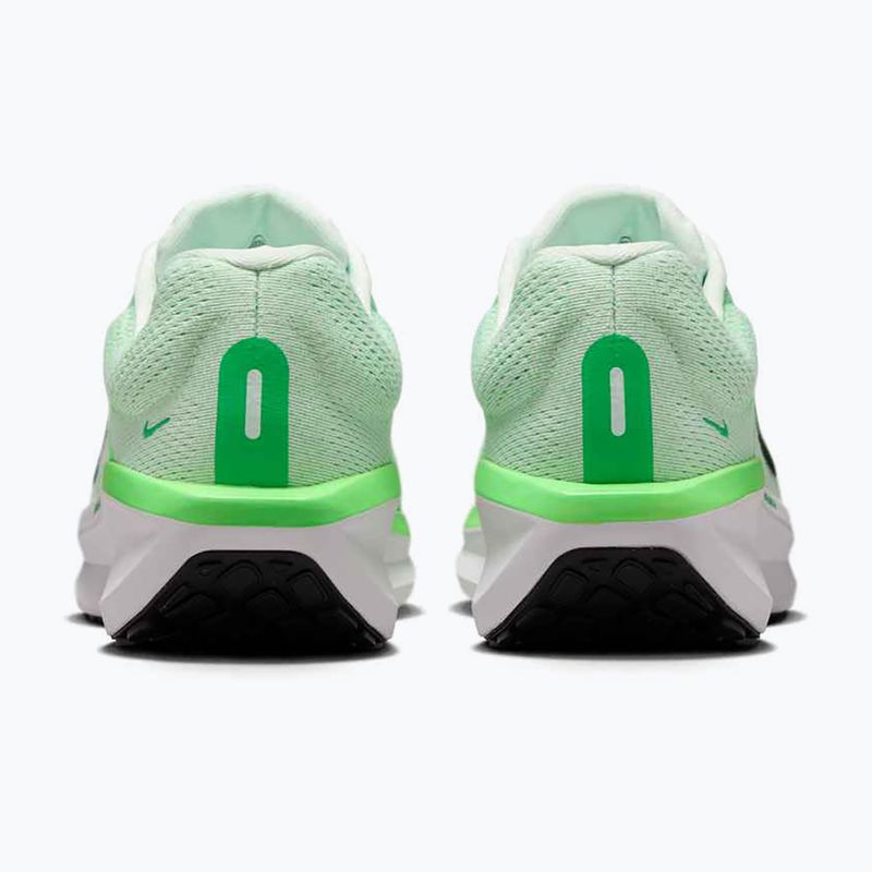 Pánske bežecké topánky Nike Winflo 11 barely green / black / green strike 4