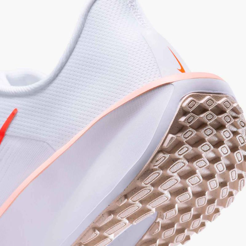 Dámske bežecké topánky Nike Quest 6 white / bright crimson / washed coral 9