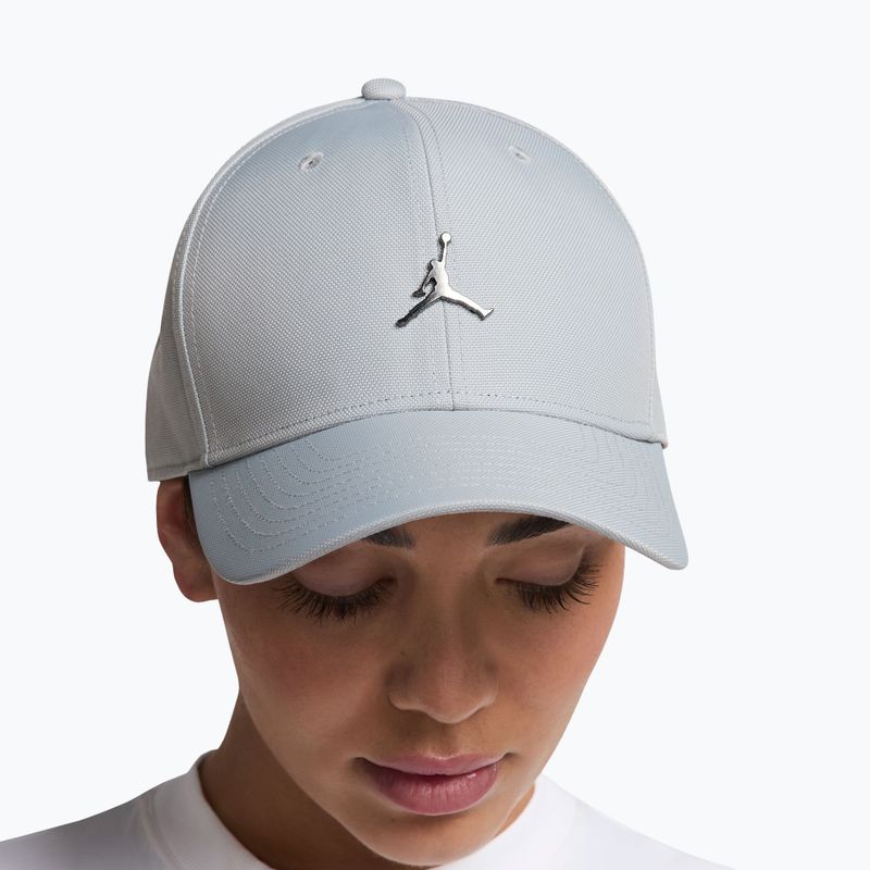 Šiltovka Nike Jordan Rise Structured Metal Jumpman light smoke grey/R511 7