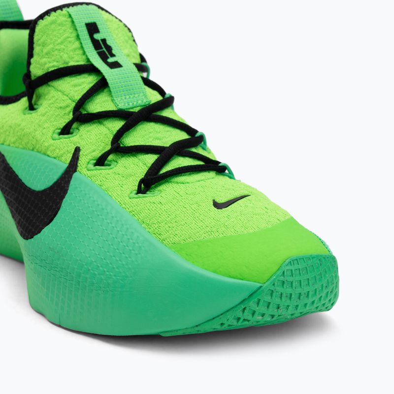 Pánske tréningové topánky Nike LeBron TR 1 green strike/fir/green shock 7