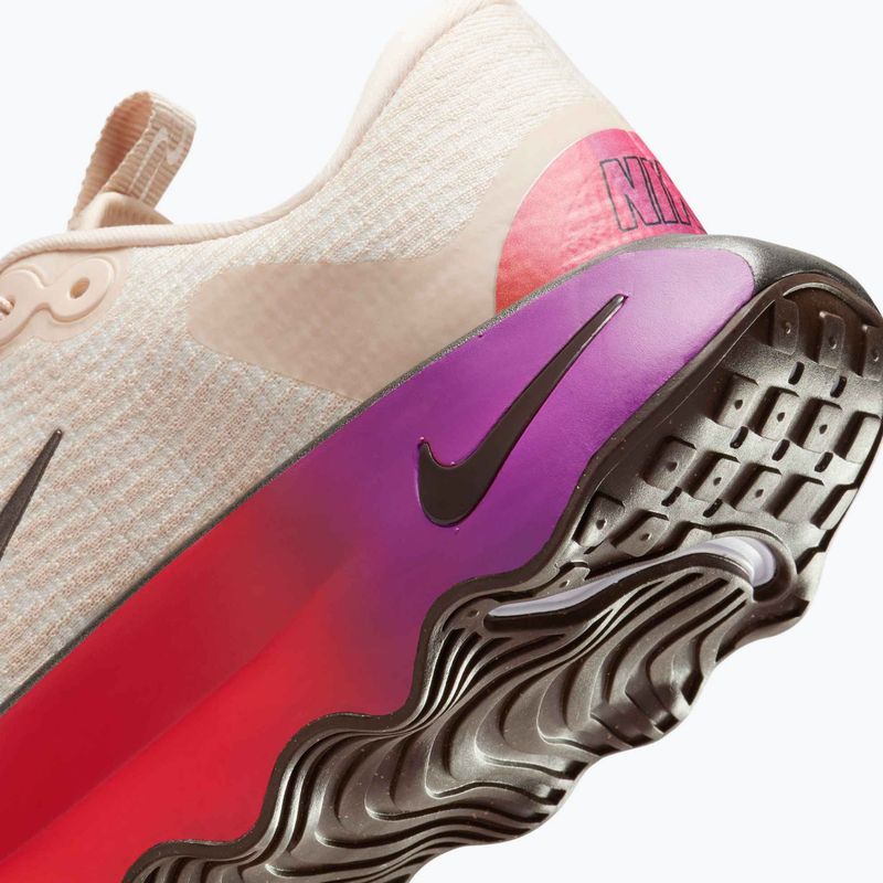 Dámske tréningové topánky Nike Motiva SE pearl white/pale ivory/vivid purple/mtl gold grain 9