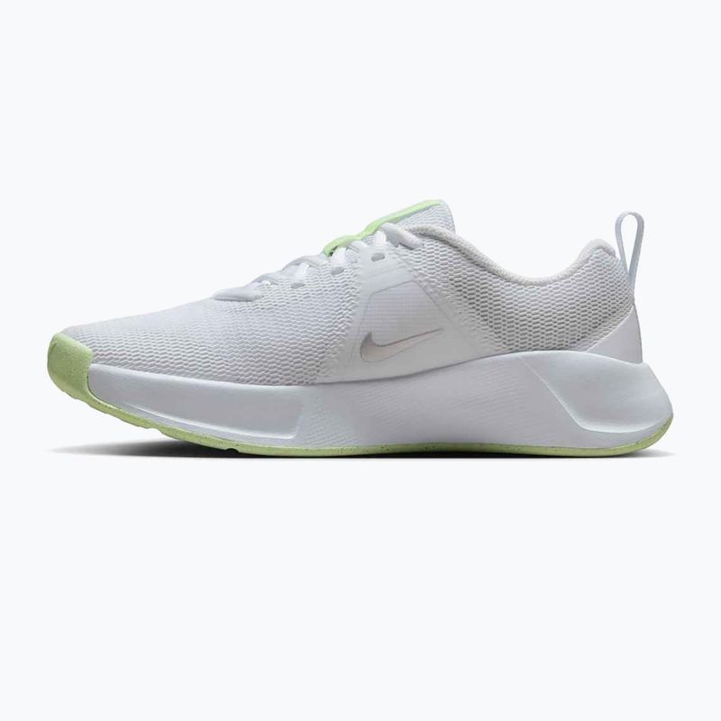 Dámske tréningové topánky Nike MC Trainer 3 white/metallic silver/barely volt 2