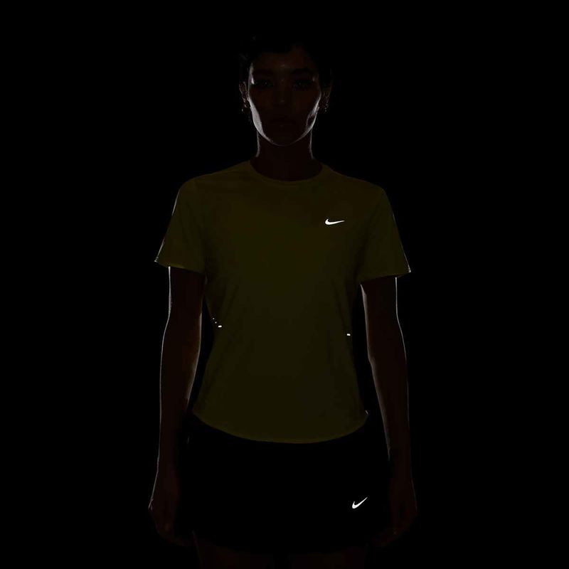 Dámske bežecké tričko Nike Swift Dri-Fit light zitron 4