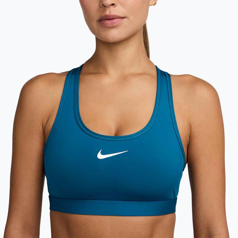 Športová podprsenka Nike Swoosh Medium Support green abyss/white 4