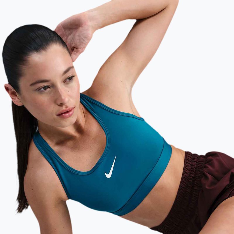 Športová podprsenka Nike Swoosh Medium Support green abyss/white 6