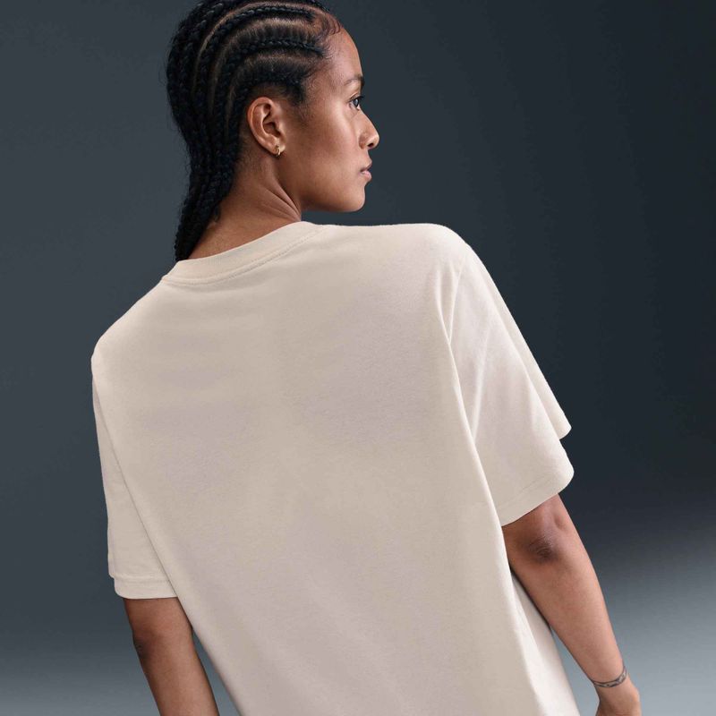 Dámske tričko Nike Sportswear Essential light bone 8