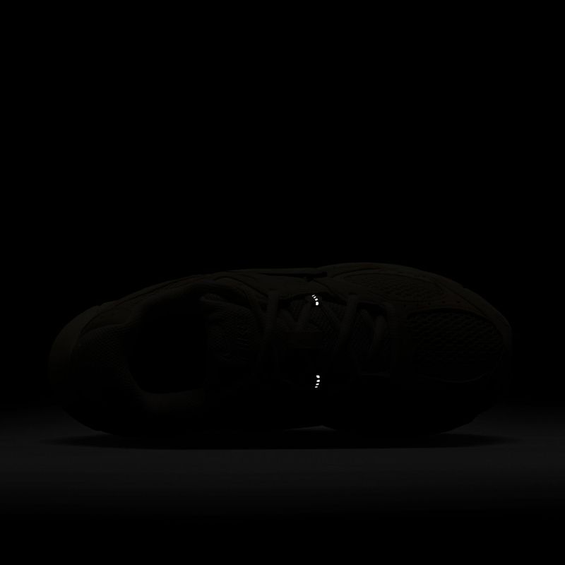 Dámske topánky Nike V5 RNR light orewood brown/black/pale ivory 8