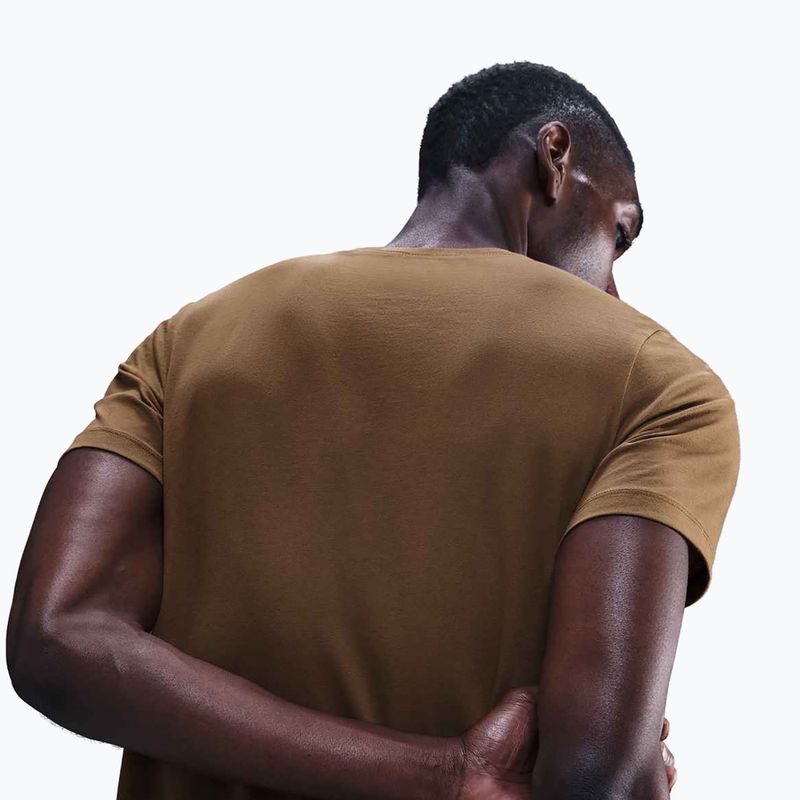 Pánske tričko Nike Sportswear Club mosswood brown 6