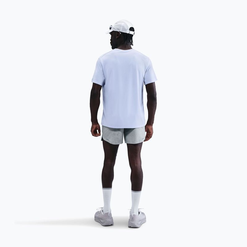 Pánske bežecké šortky Nike Stride Brief-Lined 5" light smoke grey 3