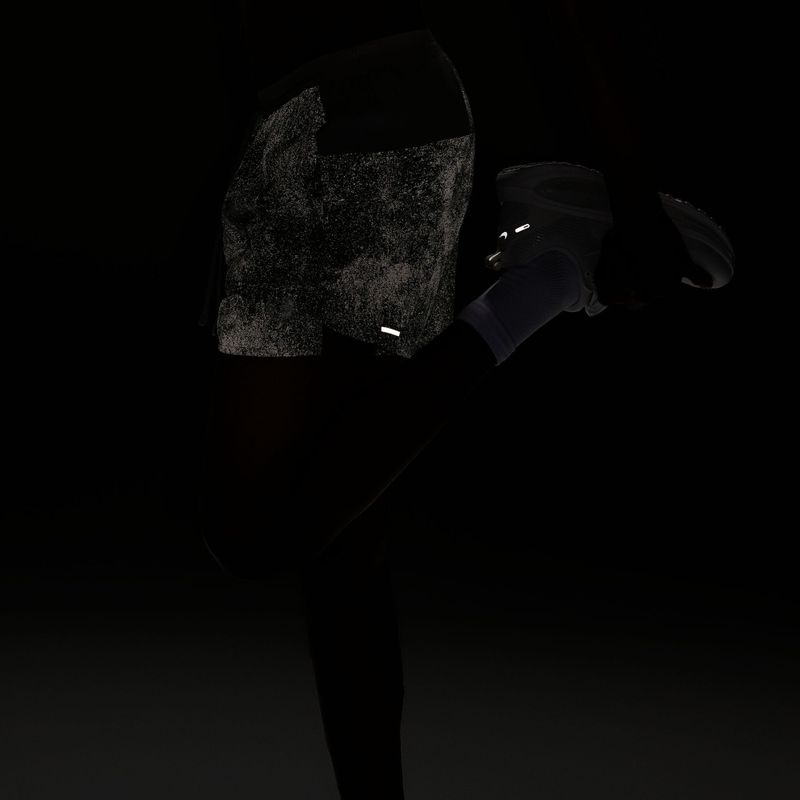 Pánske bežecké šortky Nike Stride Brief-Lined 5" light smoke grey 6