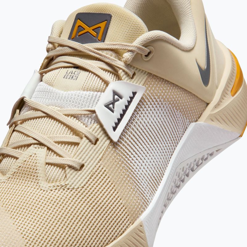 Pánske vzpieračské topánky Nike Metcon 10 light khaki/gold leaf/iron grey 7