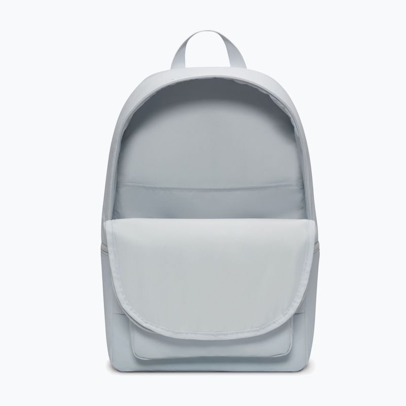 Mestský batoh Nike Heritage 23 l pure platinum/metallic silver 4