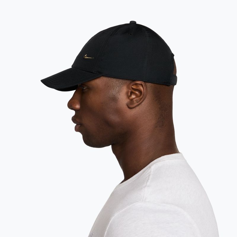 Šiltovka Nike Dri-Fit Club Unstructured Metal Swoosh black/metallic gold 5