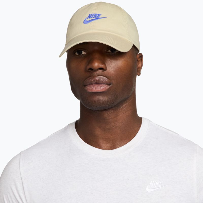 Šiltovka Nike Club Unstructured Futura Wash light khaki/sapphire
