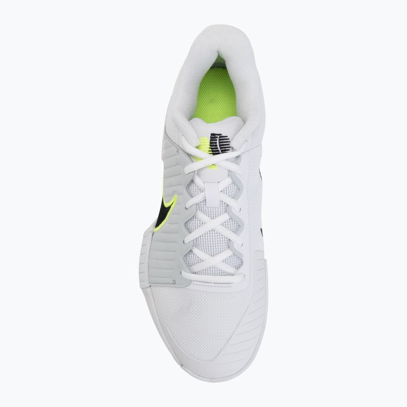 Pánske tenisové topánky Nike GP Challenge Pro white/pure platinum/volt/black 5