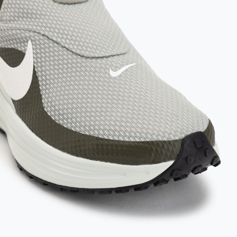 Pánske bežecké tenisky Nike Revolution 8 EasyOn spruce fog/cargo khaki/spruce aura/sail 7