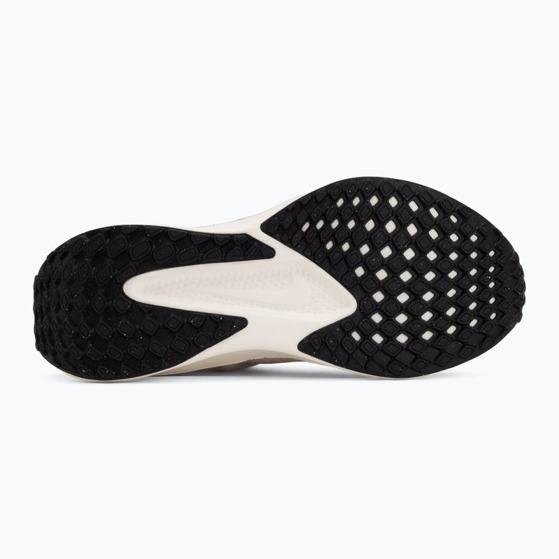 Dámske bežecké topánky Nike Quest 6 light khaki/sail/metallic gold/off black 4