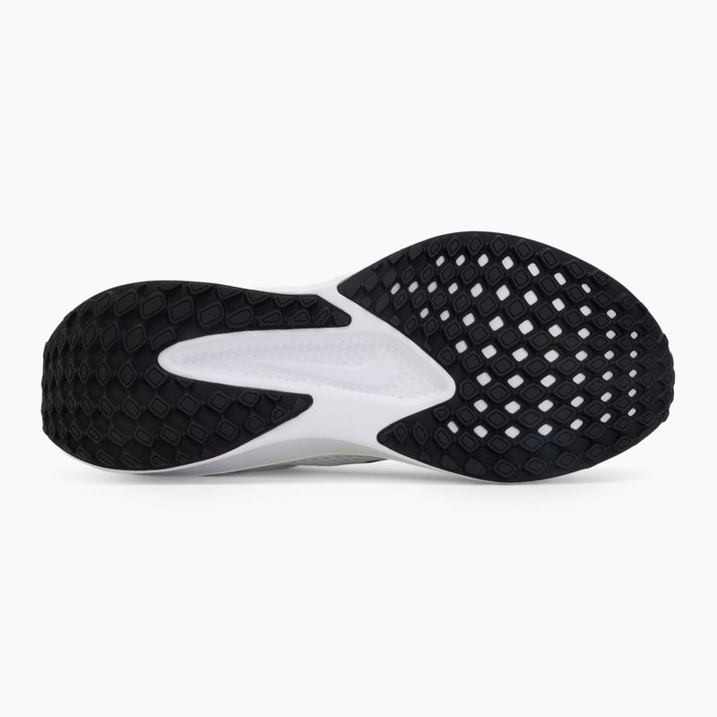 Pánske bežecké topánky Nike Quest 6 white/green strike/glacier blue/black 4