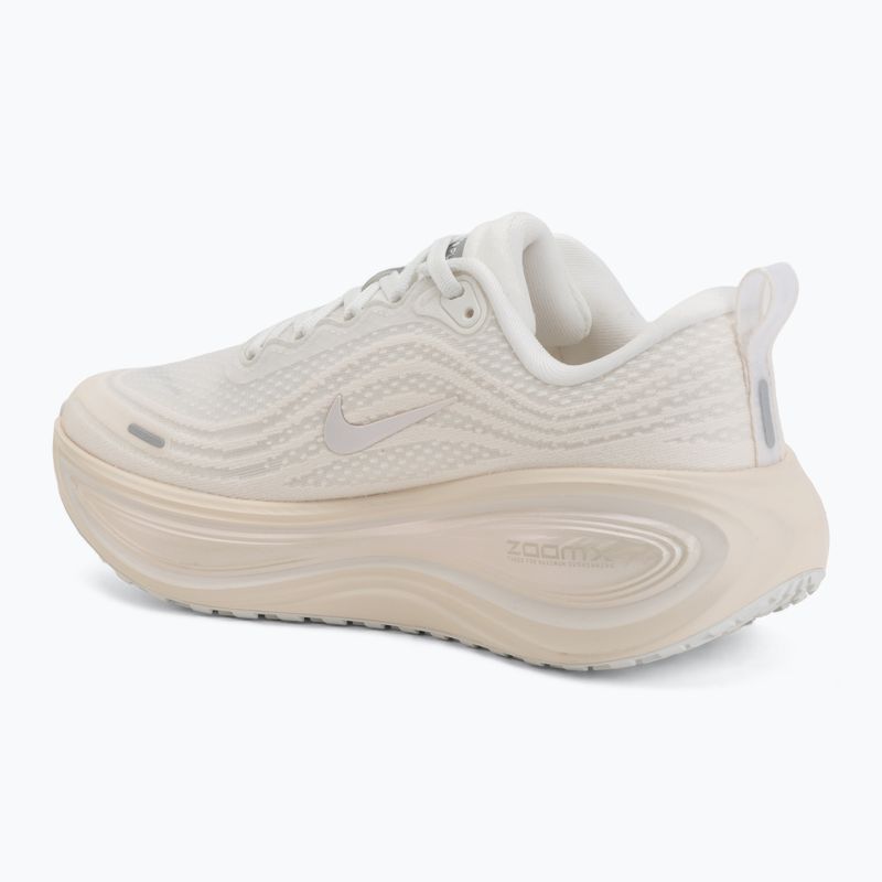Dámske bežecké topánky Nike Vomero Plus ESS summit white/phantom/pure platinum/chalk 3