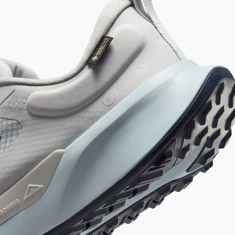 Pánska bežecká obuv Nike Juniper Trail 2 GORE-TEX grey fog/sapphire/midnight navy 9