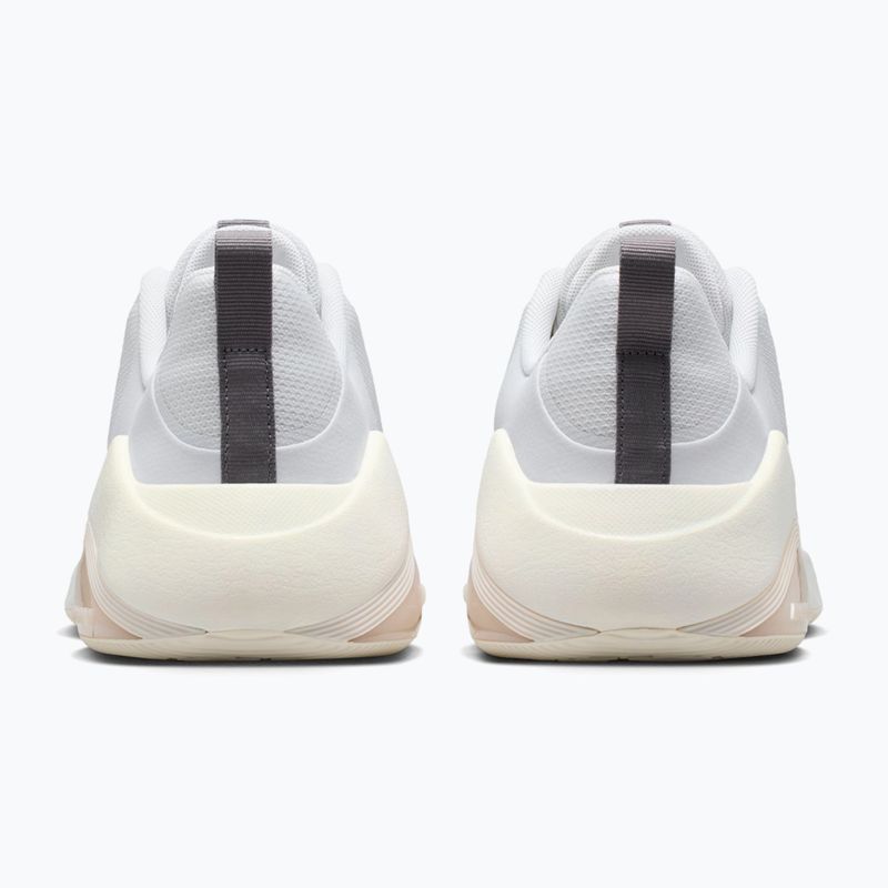 Dámske tréningové topánky Nike Bella 7 white/sail/pencil point/multi-color 4